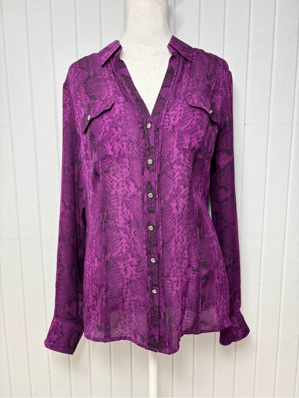 White House Black‎ Market Purple Snake-Print Button-Front Blouse Size 10